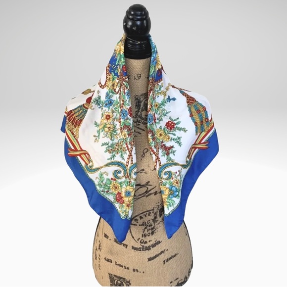 Vintage Neck Scarf Tassels and Flowers Print Square Neckerchief 31x31” - Picture 2 of 7